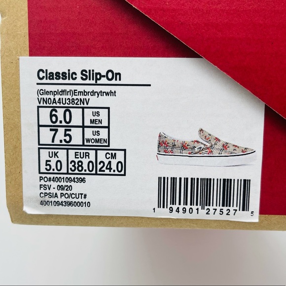 Classic Slip-On Vans - Picture 15 of 16